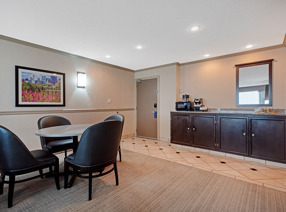 Plaza Suite